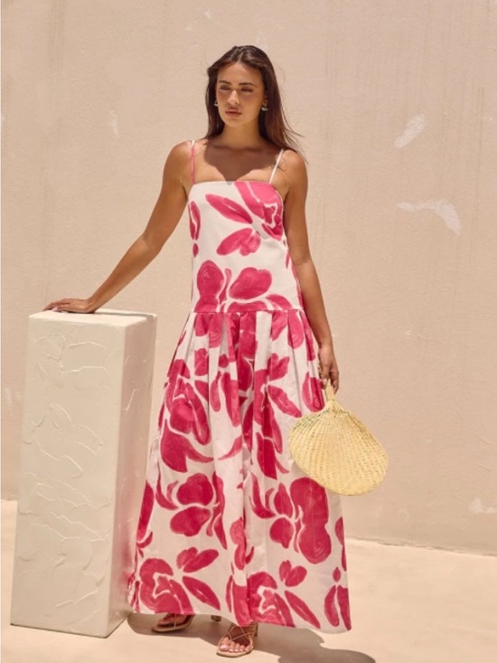 Dresses & Skirts - Spaghetti Strap Pink Floral Maxi summer beach Dress